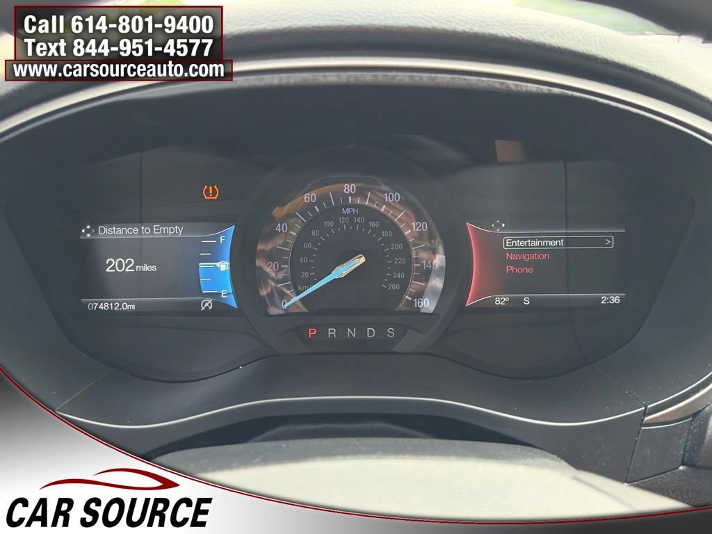 Used 2018 Ford Fusion SE w/ Fusion SE Technology Package FWD image 16