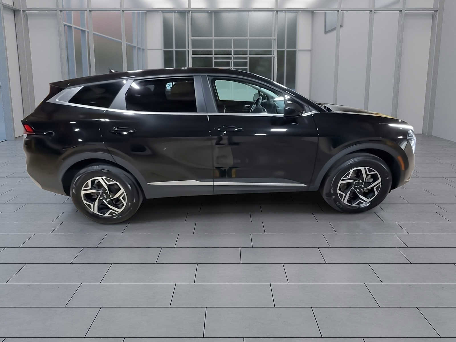 Used 2024 Kia Sportage LX image 9