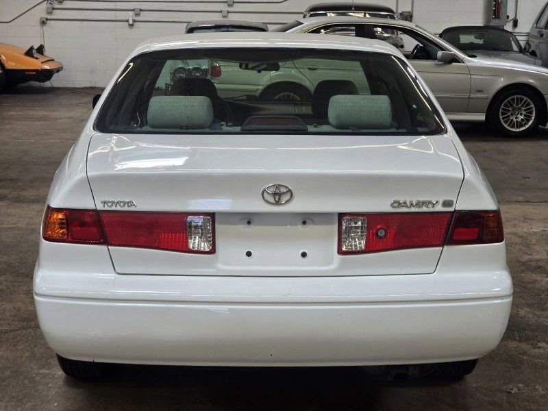 Used 2001 Toyota Camry LE FWD image 16