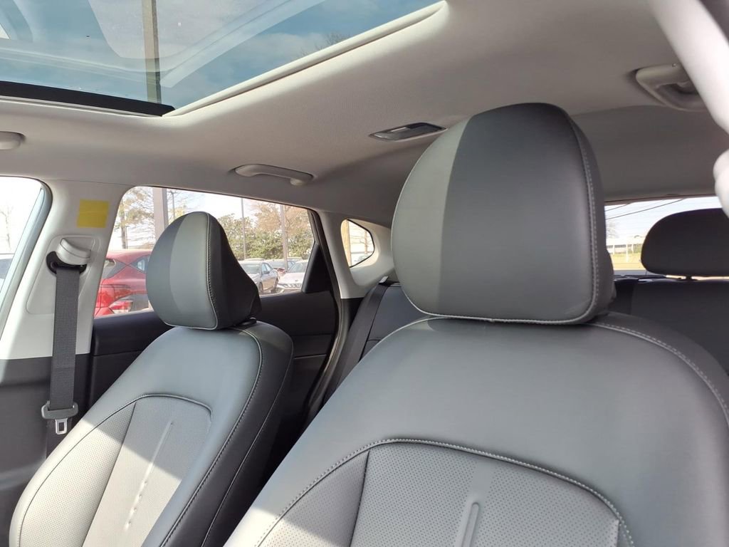 New 2026 Hyundai Kona Limited FWD image 16