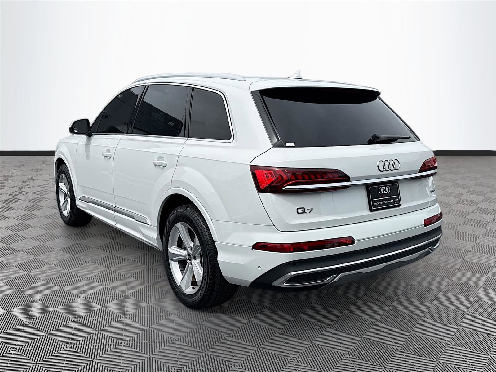 Used 2021 Audi Q7 2.0T Premium w/ Convenience Package AWD/4WD image 5