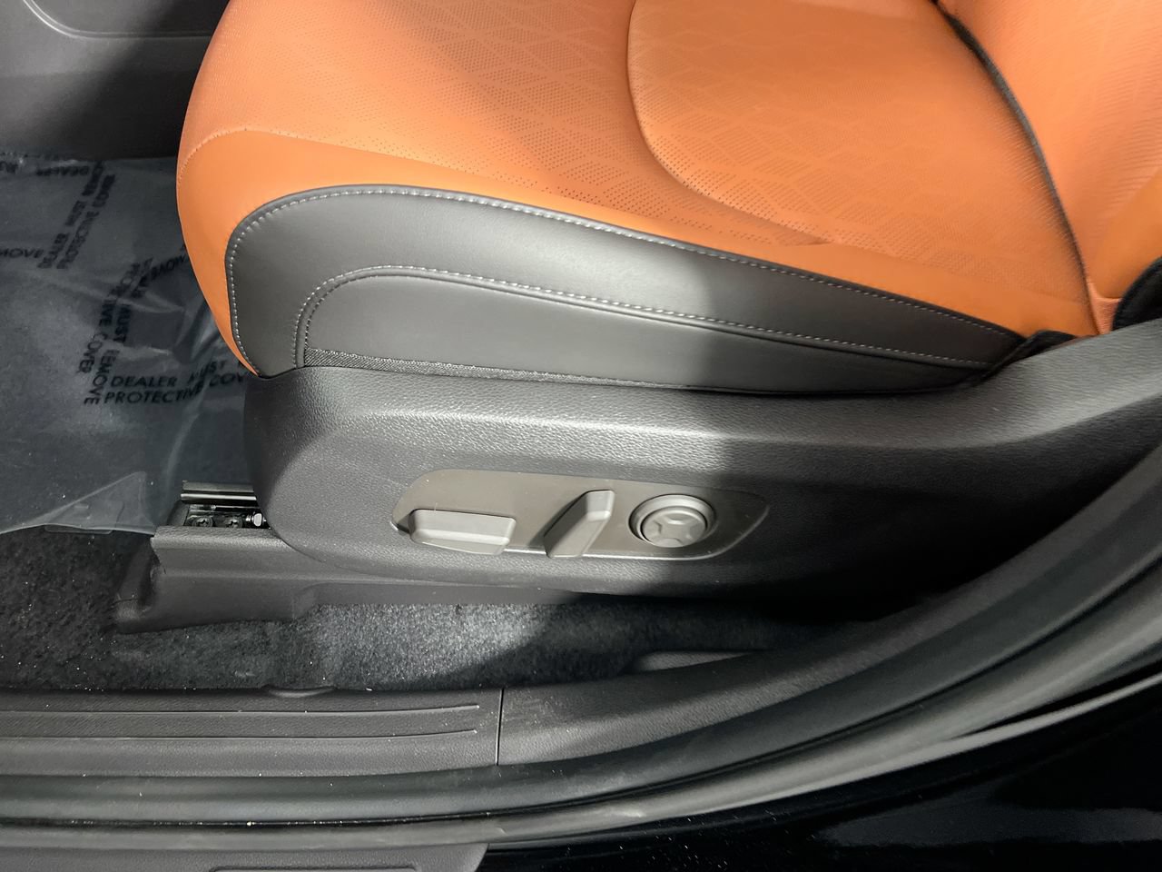 Certified 2026 Kia Carnival EX FWD image 15