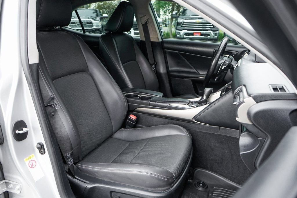 Used 2018 Lexus IS 300 AWD w/ Comfort Package image 38