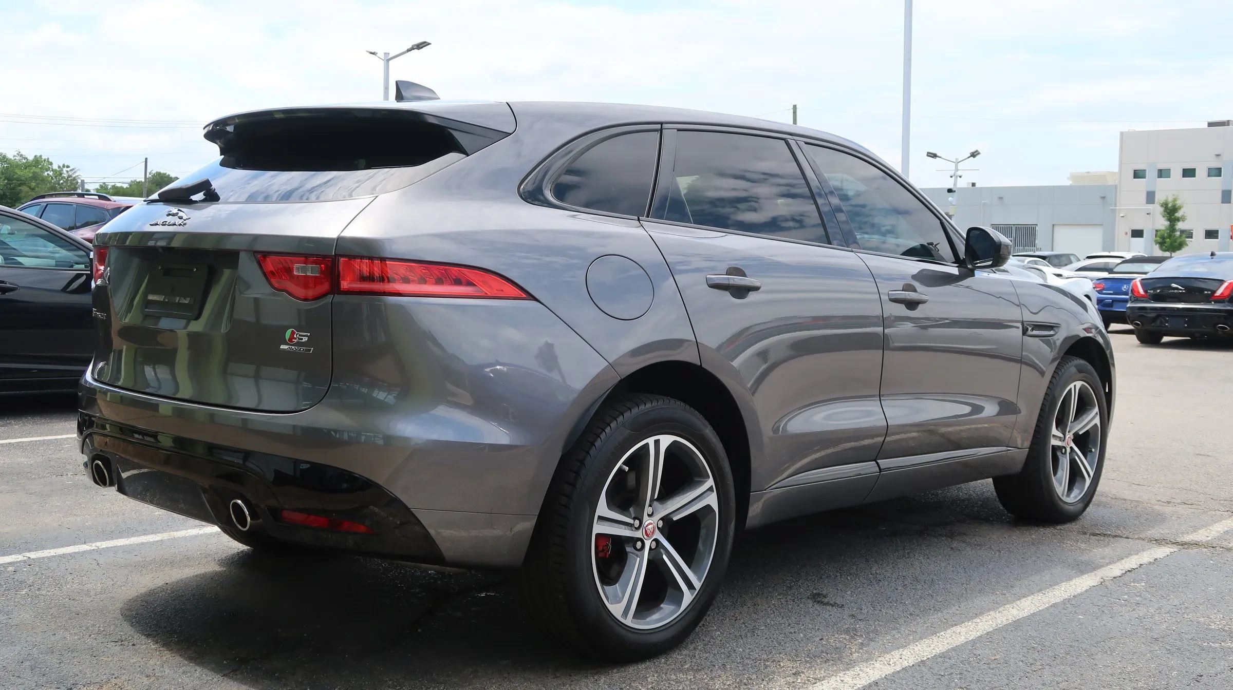 Used 2017 Jaguar F-PACE S AWD/4WD image 14