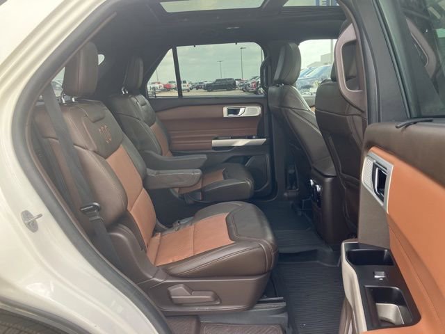 Used 2022 Ford Explorer King Ranch w/ Technology Package AWD/4WD image 15
