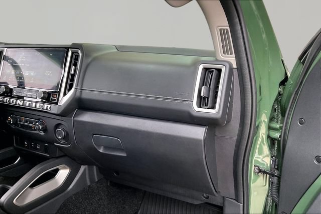 Used 2025 Nissan Frontier SV RWD image 17