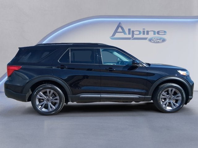 Certified 2023 Ford Explorer XLT w/ Equipment Group 202A AWD/4WD image 6