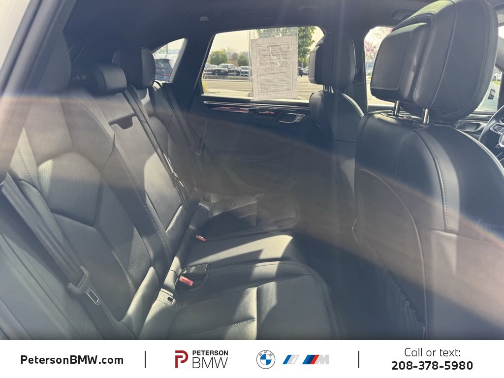 Used 2024 Porsche Macan image 22