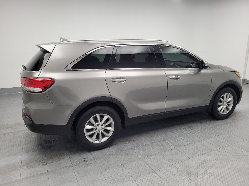 Used 2018 Kia Sorento LX image 10