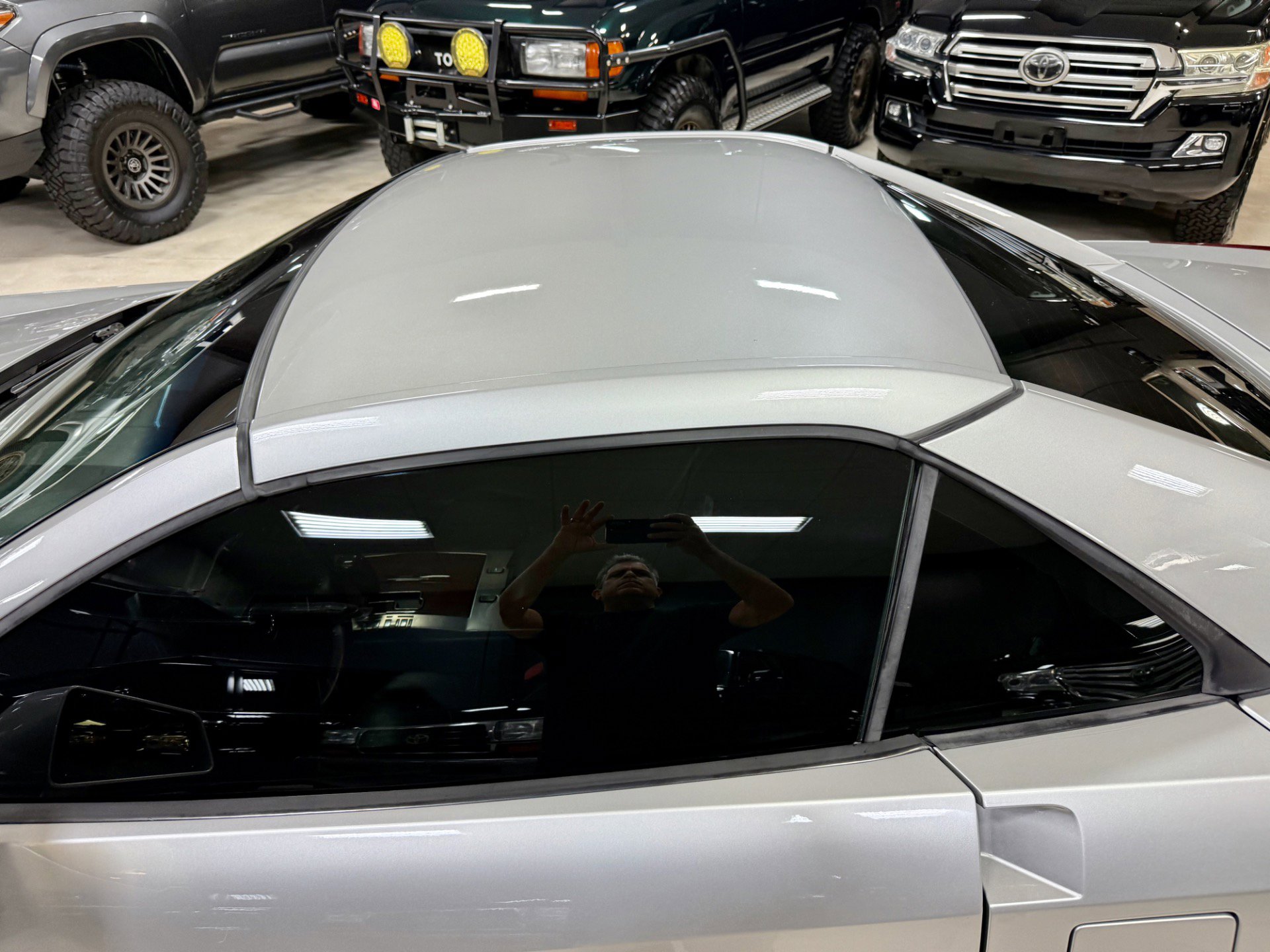 Used 2006 Cadillac XLR image 10