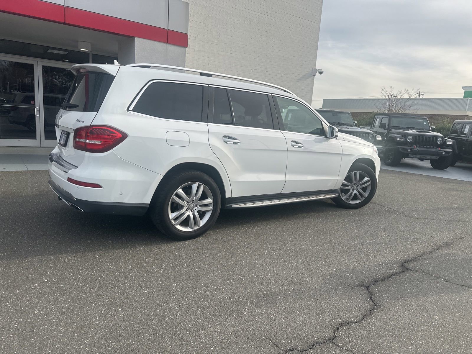 Used 2017 Mercedes-Benz GLS 450 4MATIC image 15