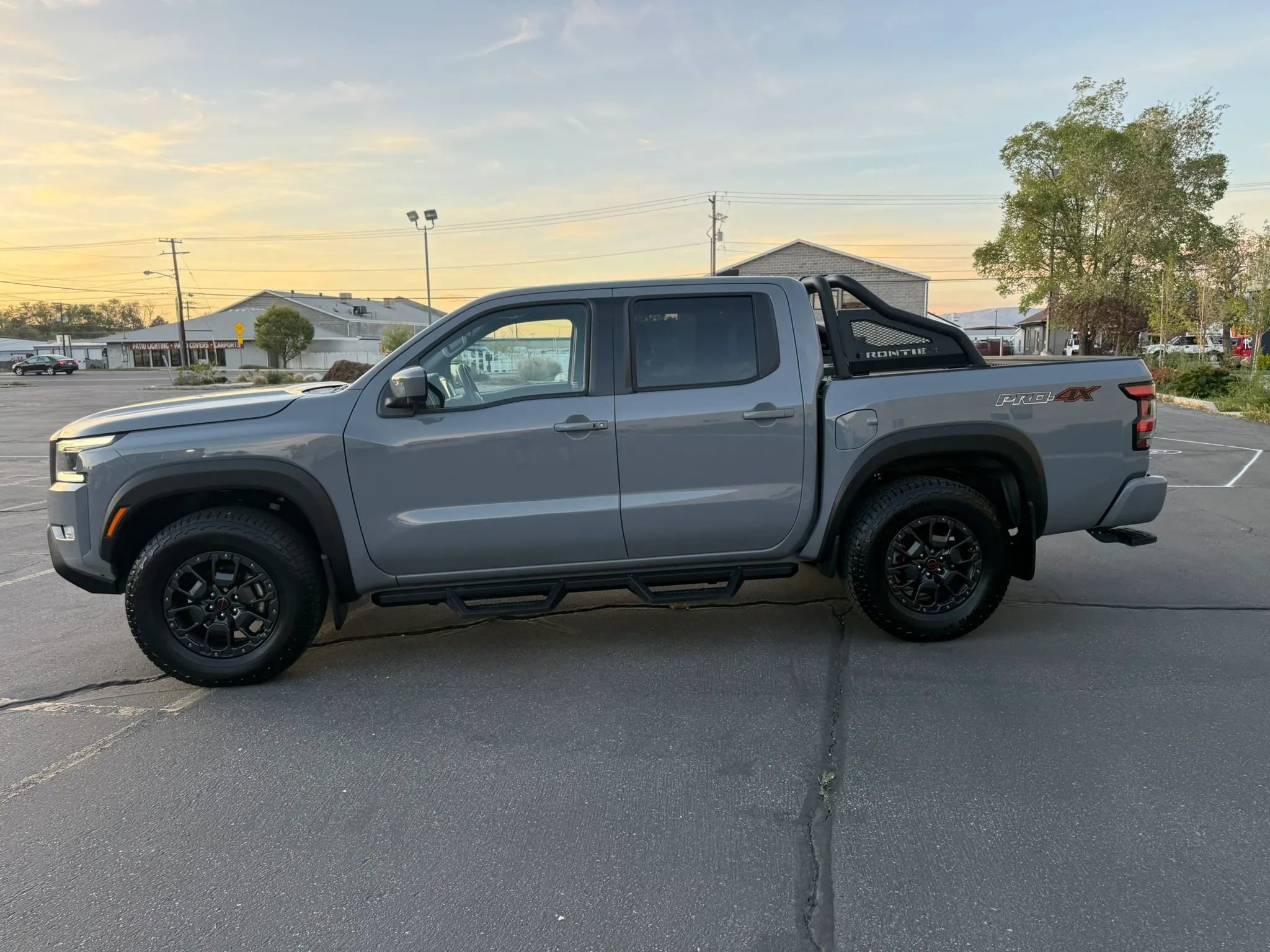 Used 2024 Nissan Frontier PRO-4X w/ Pro Premium Package image 8