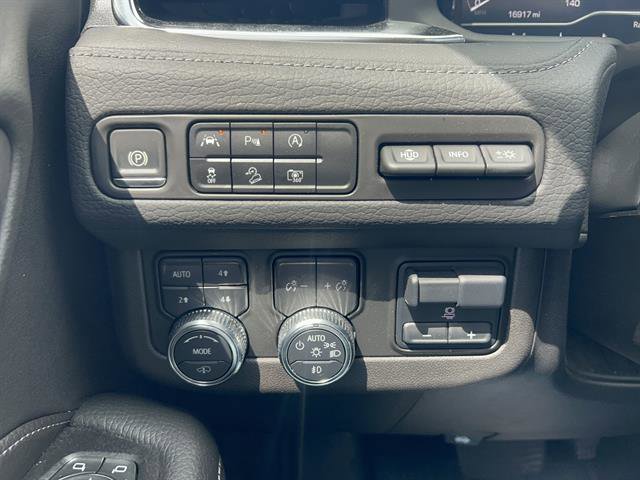 Used 2024 GMC Yukon Denali w/ Max Trailering Package AWD/4WD image 29