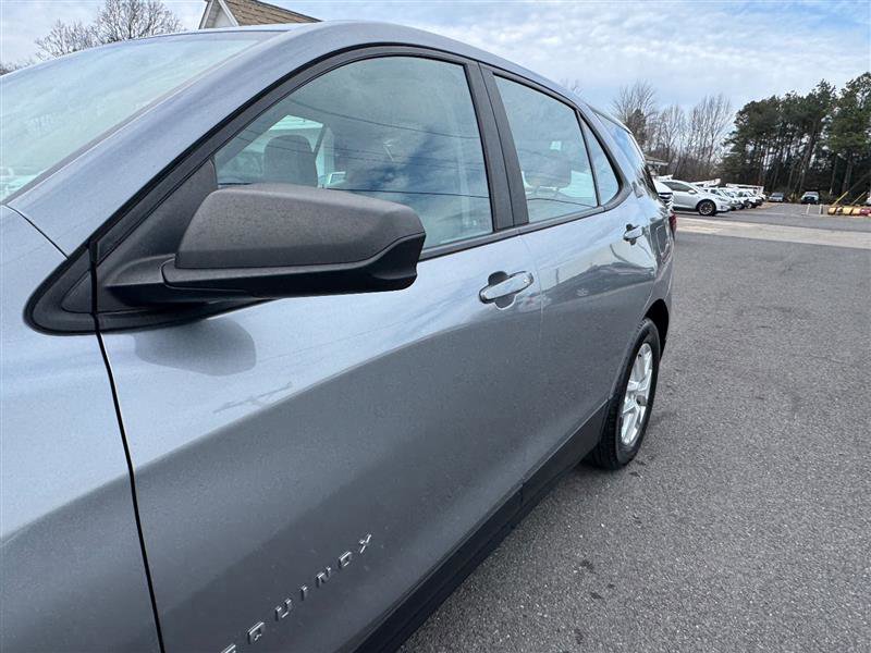 Used 2023 Chevrolet Equinox LS w/ LPO, Floor Liner Package image 15