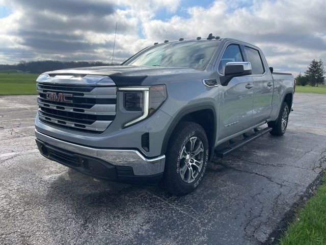 Used 2024 GMC Sierra 1500 SLE w/ Preferred Package image 8