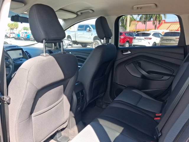 Used 2018 Ford Escape SE w/ SE Sync 3 Package FWD image 5
