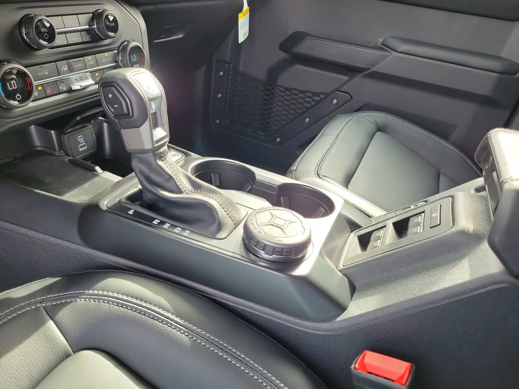 New 2025 Ford Bronco Outer Banks image 29