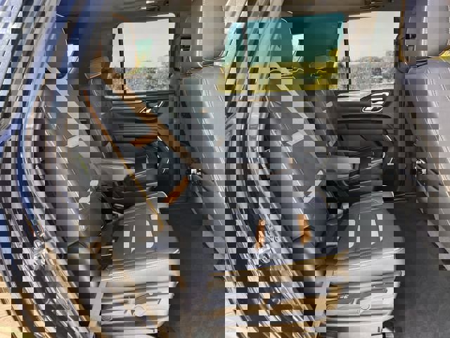 Used 2022 GMC Yukon AT4 image 30