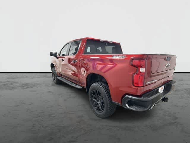 Used 2023 Chevrolet Silverado 1500 LT Trail Boss w/ LPO, Dark Essentials Package AWD/4WD image 2