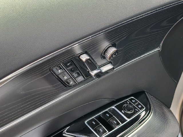 Certified 2024 Cadillac Lyriq Sport RWD image 9