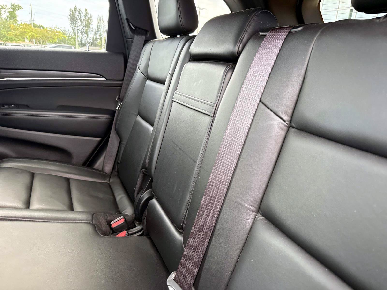 Used 2020 Jeep Grand Cherokee Limited RWD image 13