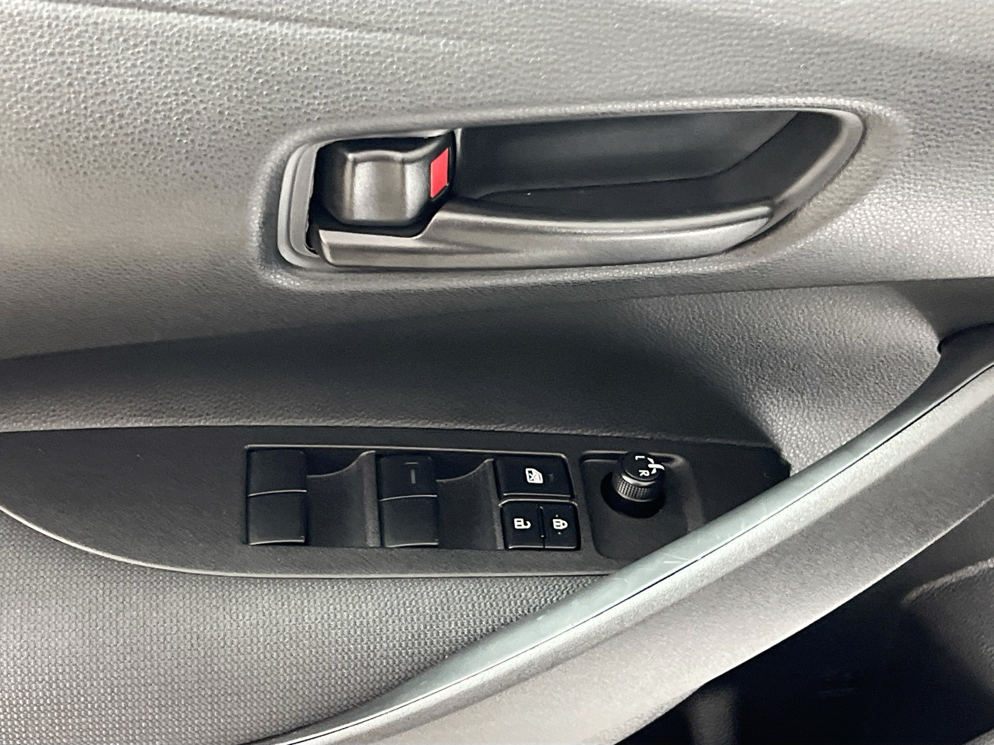 Used 2026 Toyota Corolla LE FWD image 17