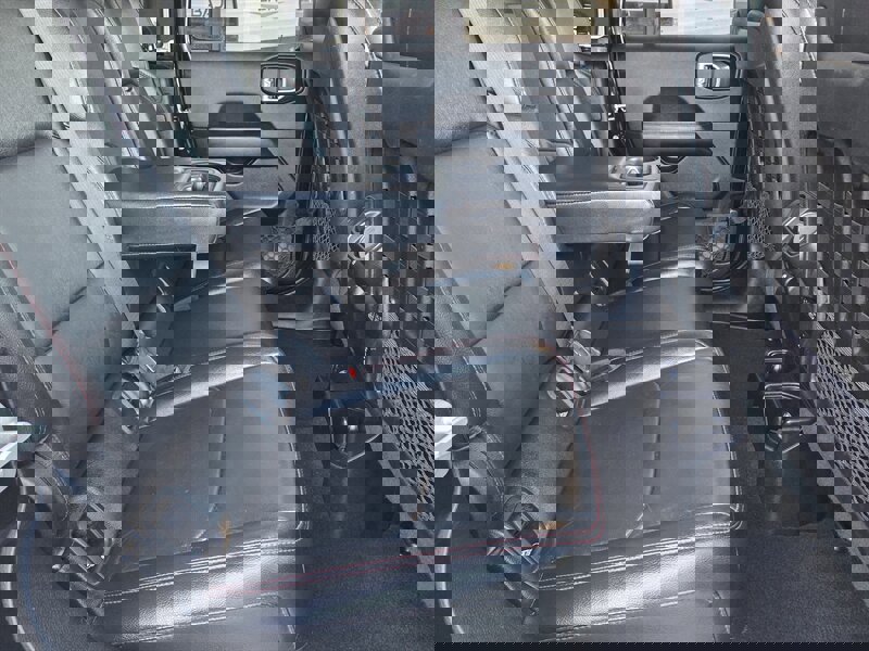 Used 2020 Jeep Gladiator Rubicon w/ Uconnect 4C Nav & Sound Group image 25