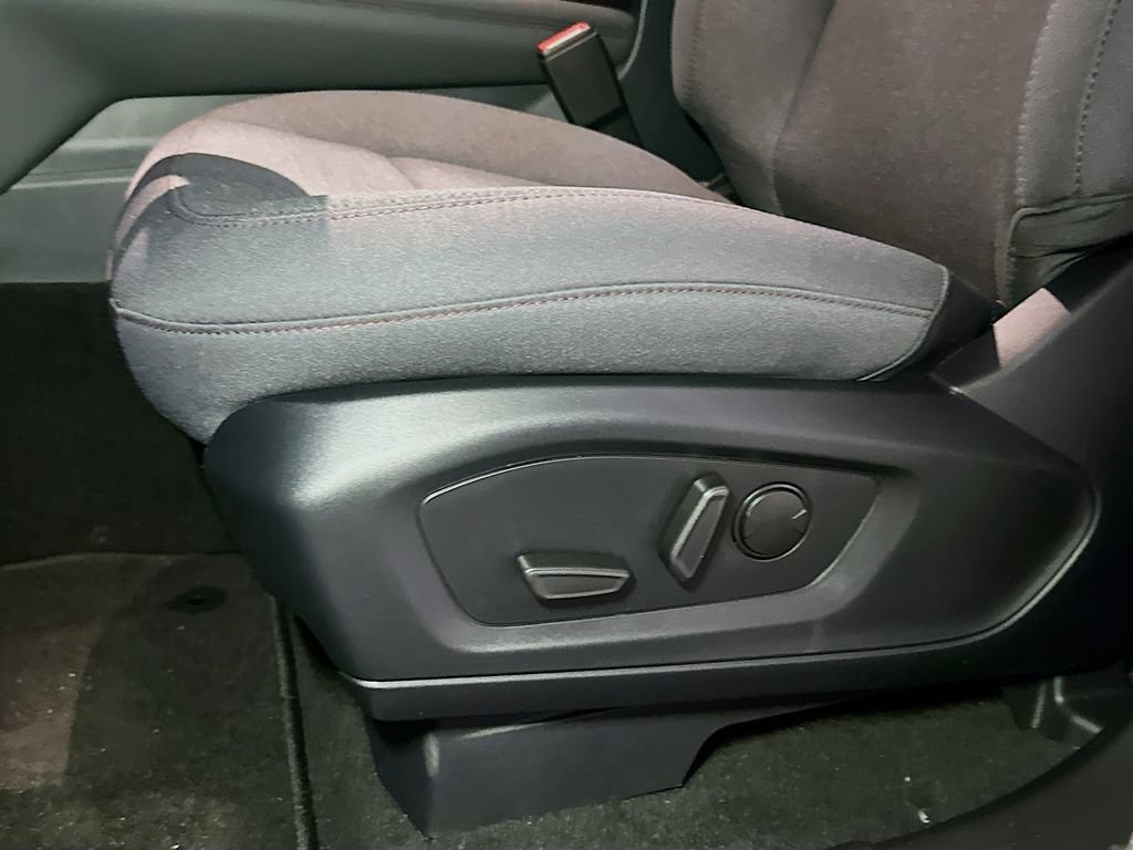 New 2026 Ford Explorer Active AWD/4WD image 15
