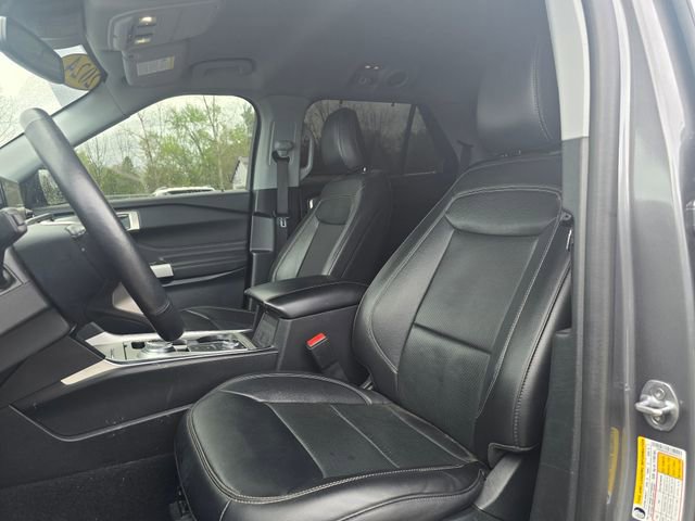 Used 2024 Ford Explorer Limited AWD/4WD image 10