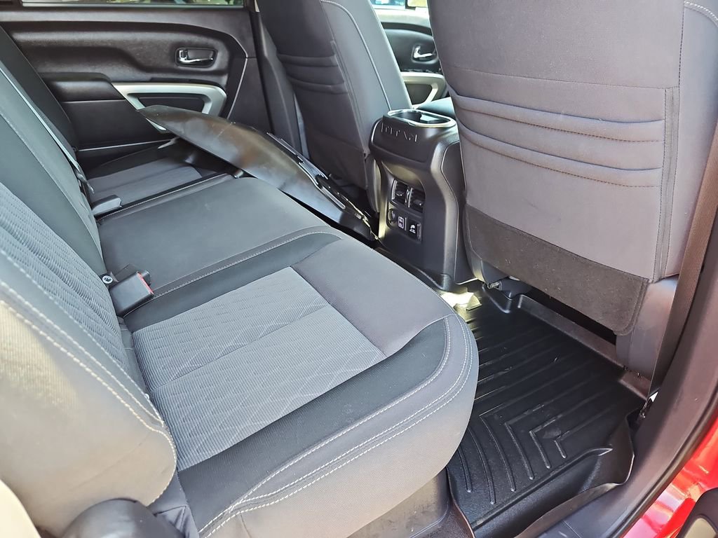 Used 2020 Nissan Titan SV w/ SV Convenience Package image 14