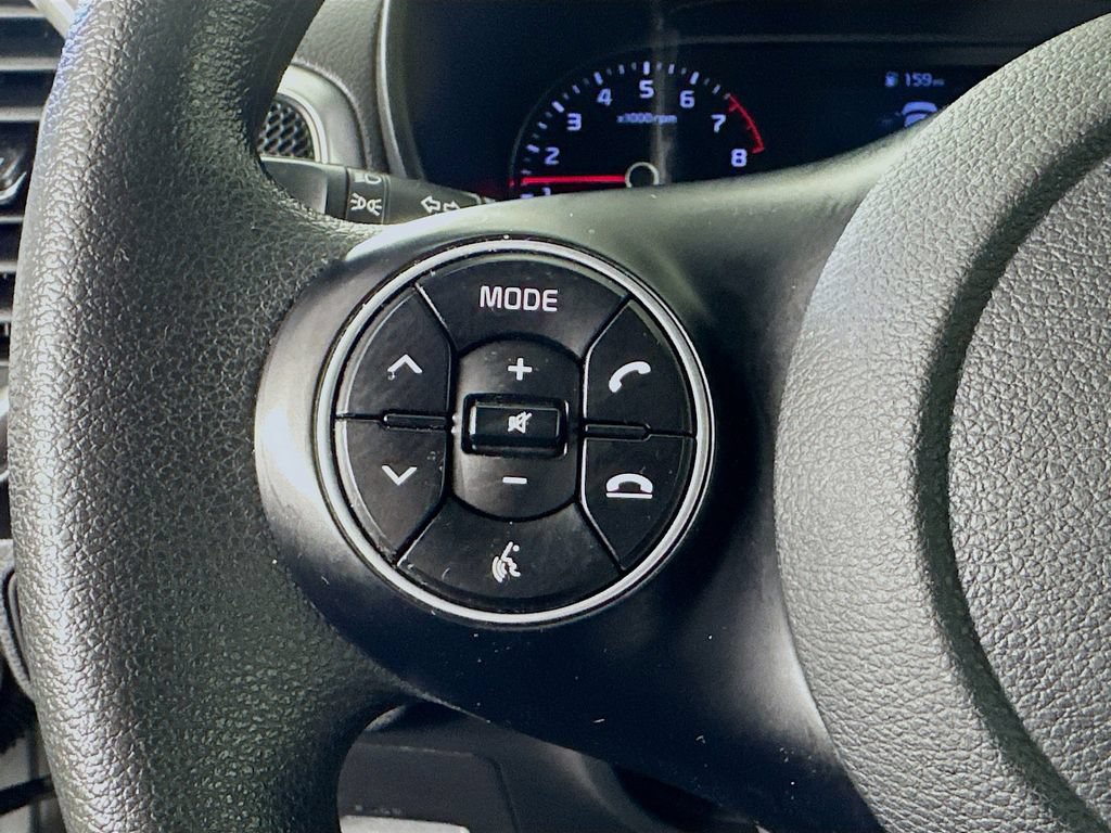 Certified 2021 Kia Soul LX FWD image 9