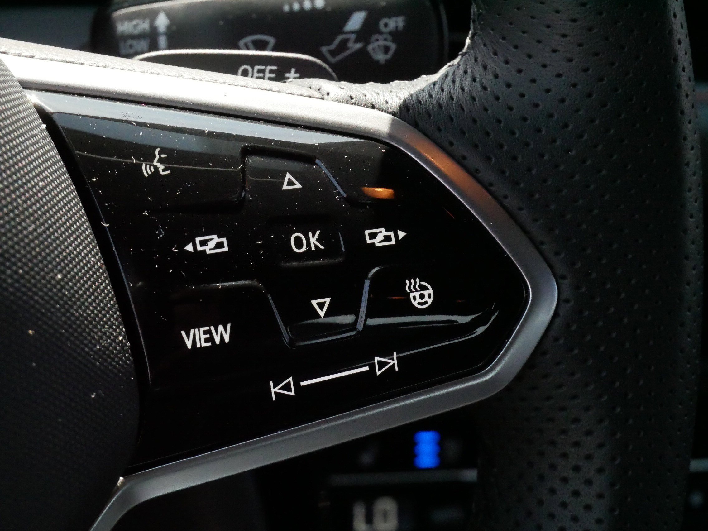 Used 2025 Volkswagen Jetta GLI Autobahn FWD image 25