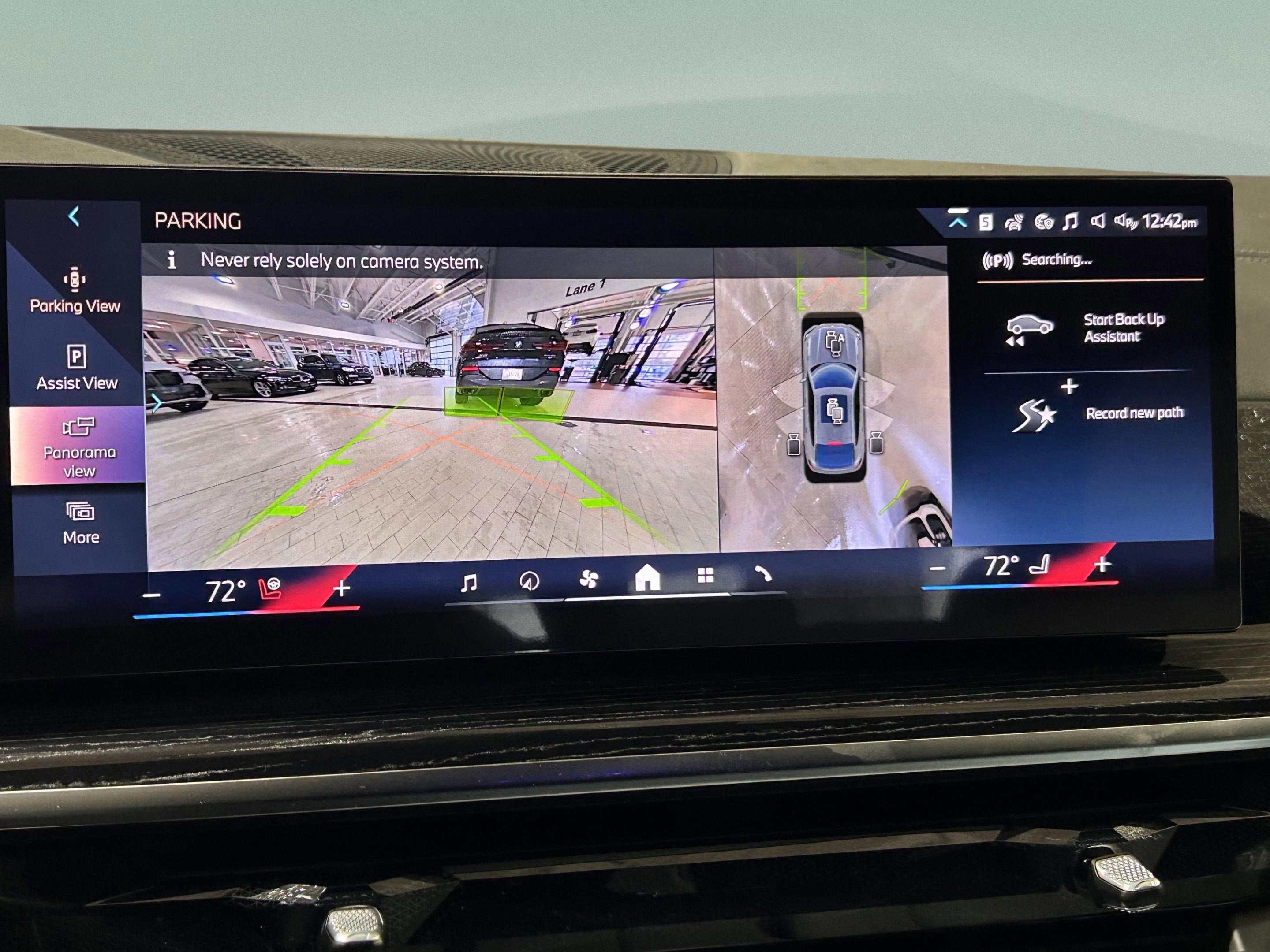 New 2026 BMW X6 xDrive40i w/ Climate Comfort Package image 11