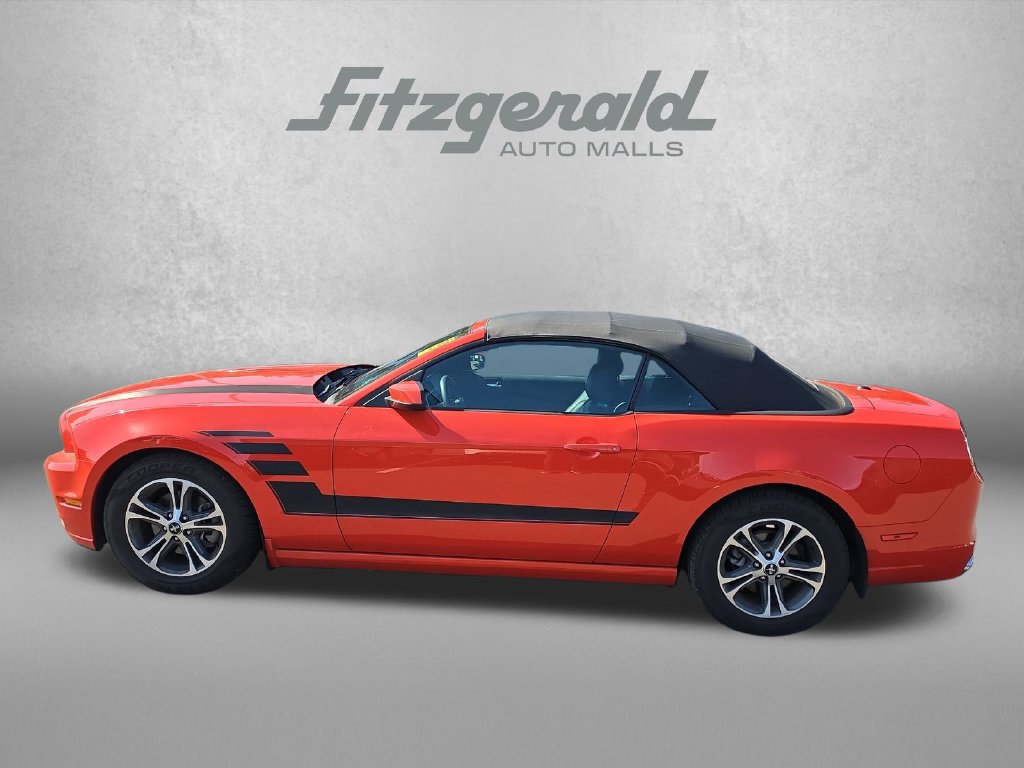 Used 2014 Ford Mustang Premium w/ Comfort Package RWD image 5