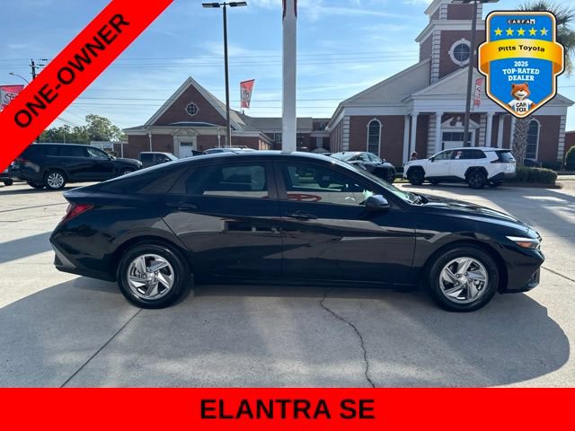 Used 2026 Hyundai Elantra SE FWD image 4
