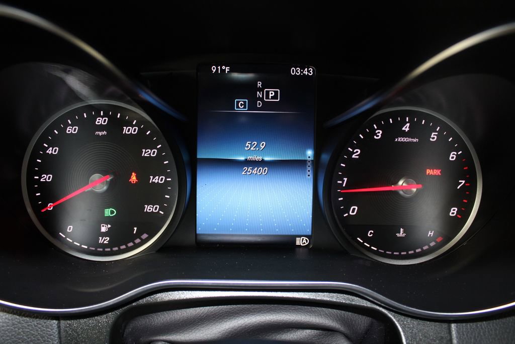 Used 2022 Mercedes-Benz GLC 300 image 38