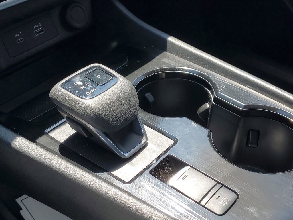 Used 2023 Nissan Rogue SV AWD/4WD image 32