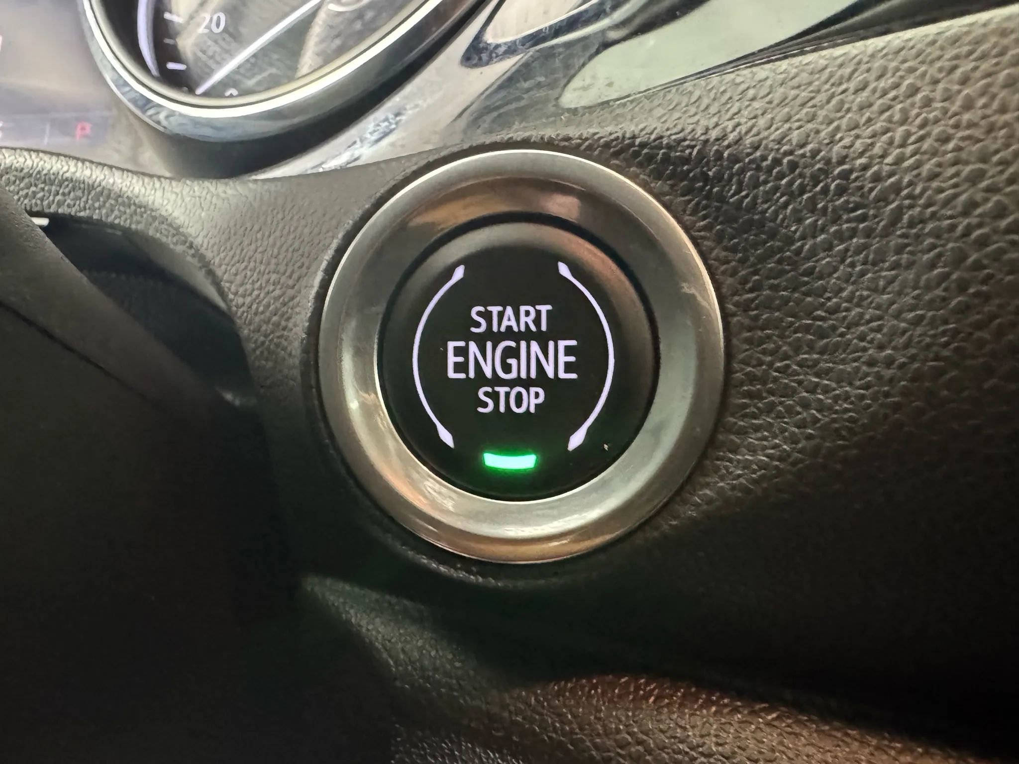 Used 2021 Buick Encore GX Preferred w/ Cold Weather Comfort Package AWD/4WD image 17