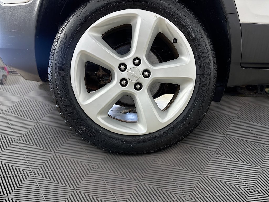 Used 2016 Chevrolet Trax LTZ AWD/4WD image 30