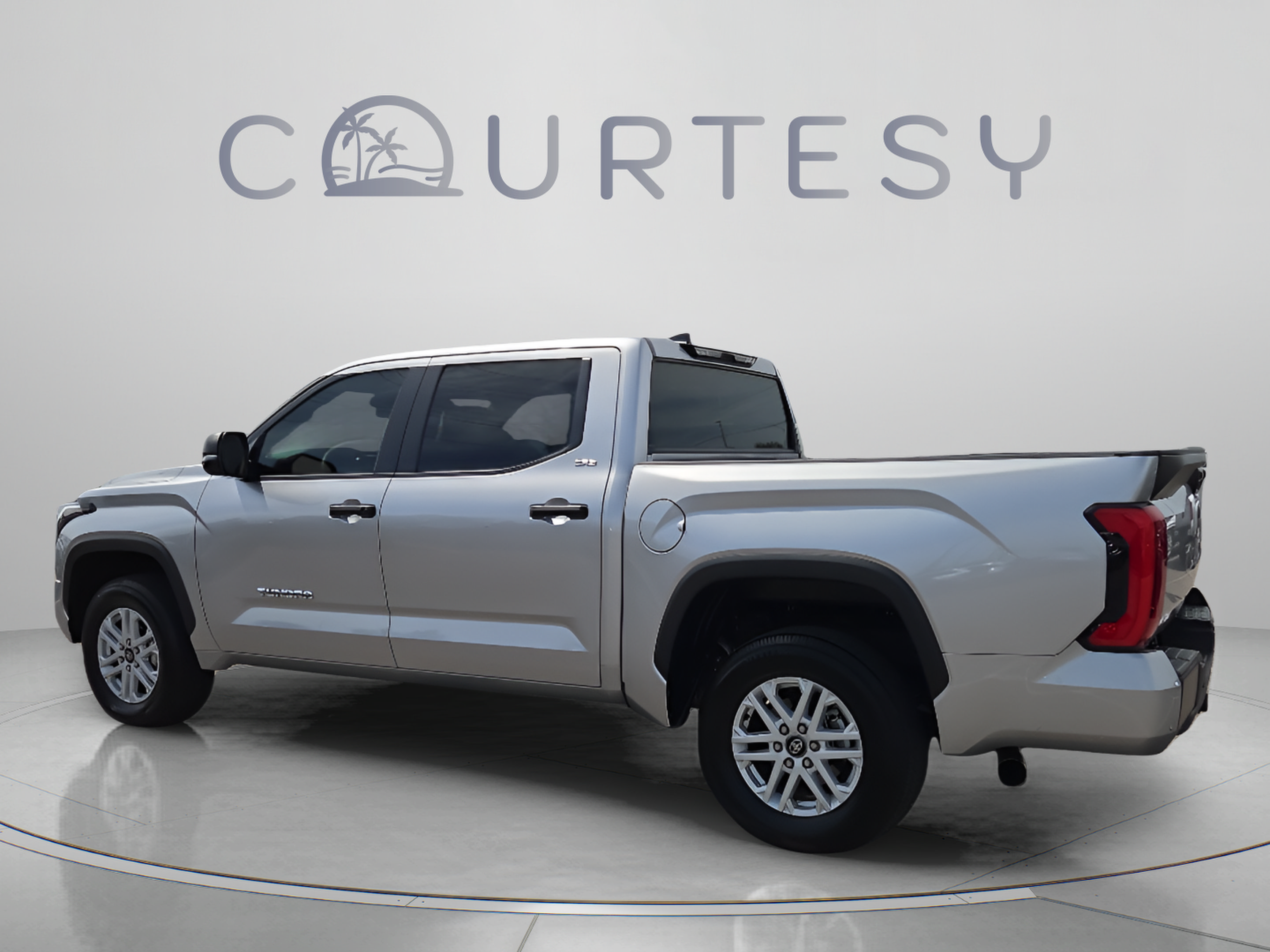 Certified 2025 Toyota Tundra SR5 w/ SR5 Convenience Package AWD/4WD image 5