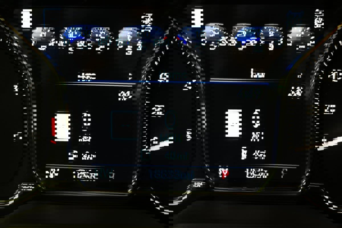 Used 2022 GMC Sierra 3500 Denali image 11