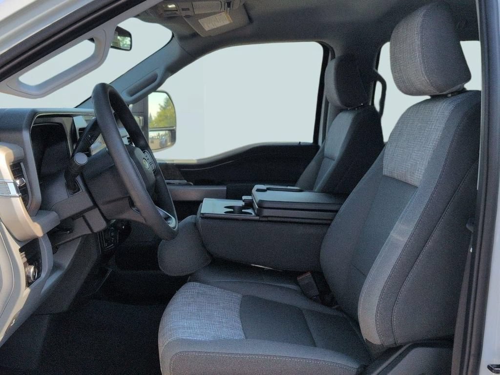 New 2026 Ford F250 XLT w/ XLT Premium Package AWD/4WD image 13