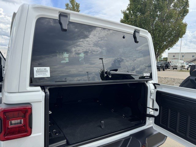 New 2025 Jeep Wrangler Sahara image 32