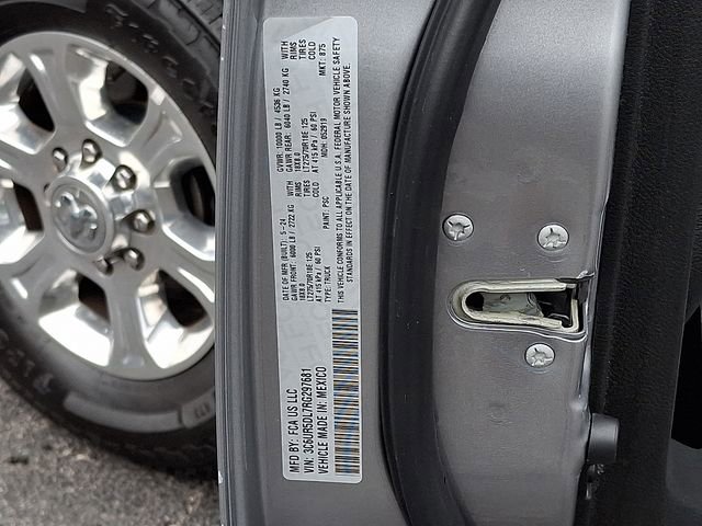 Used 2024 RAM 2500 Big Horn AWD/4WD image 24