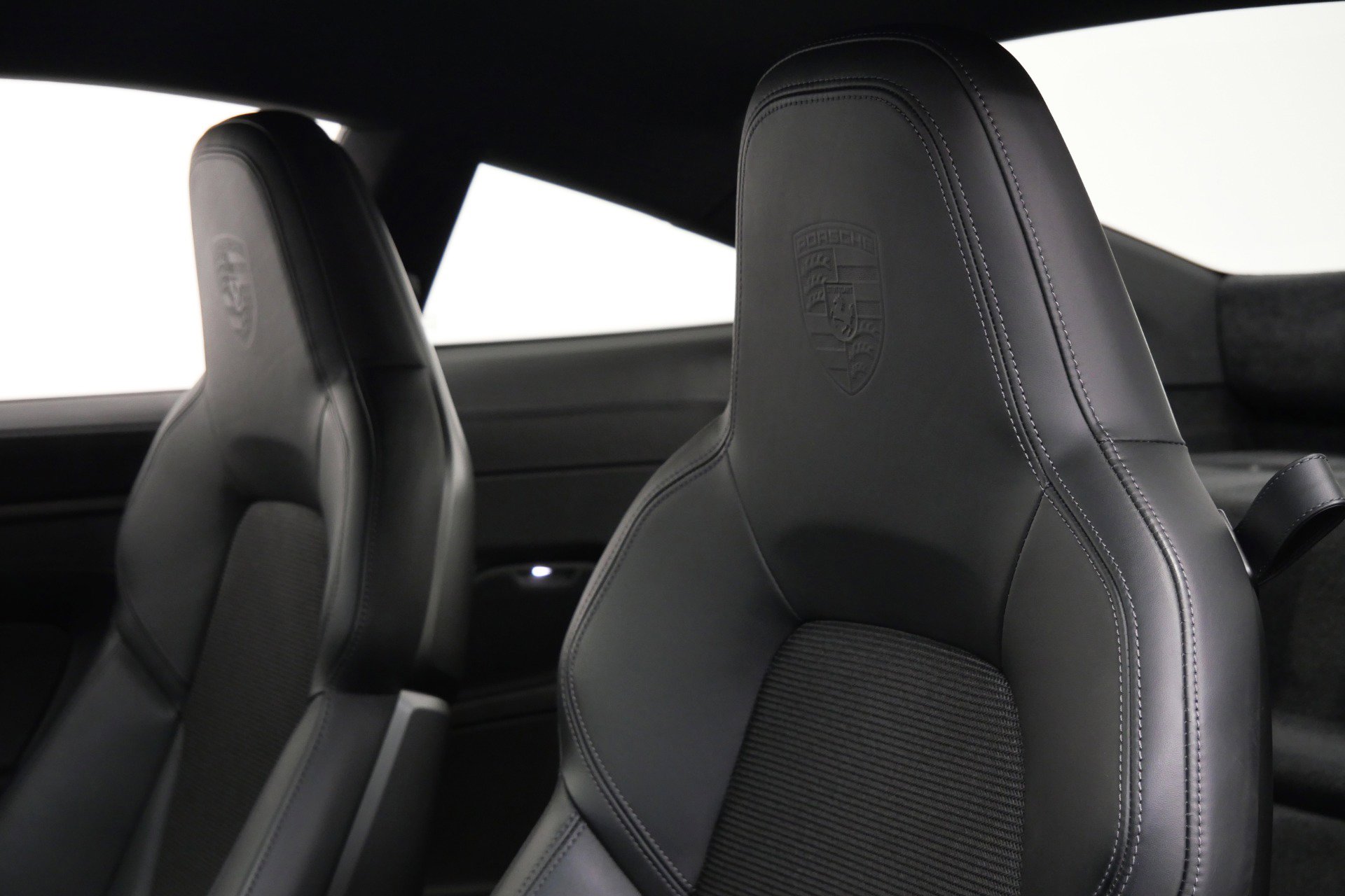 Used 2022 Porsche 911 GT3 RWD image 17