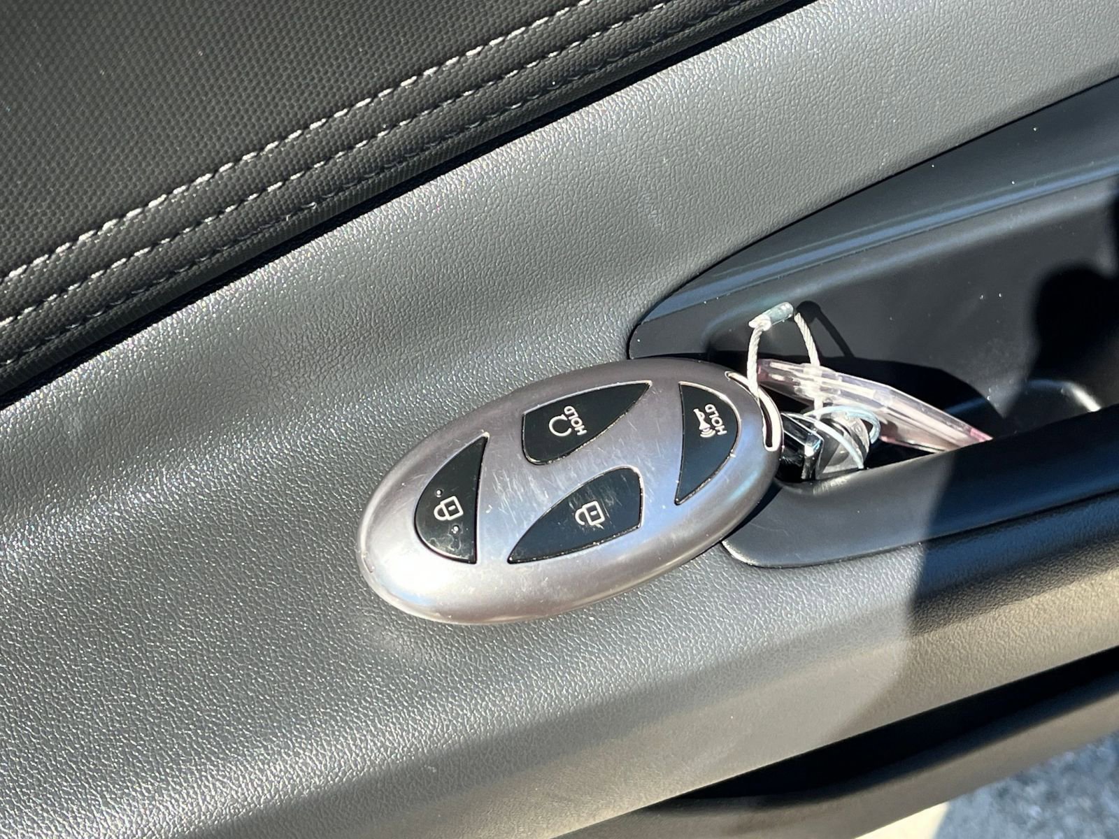 Used 2025 Hyundai Elantra SEL image 21