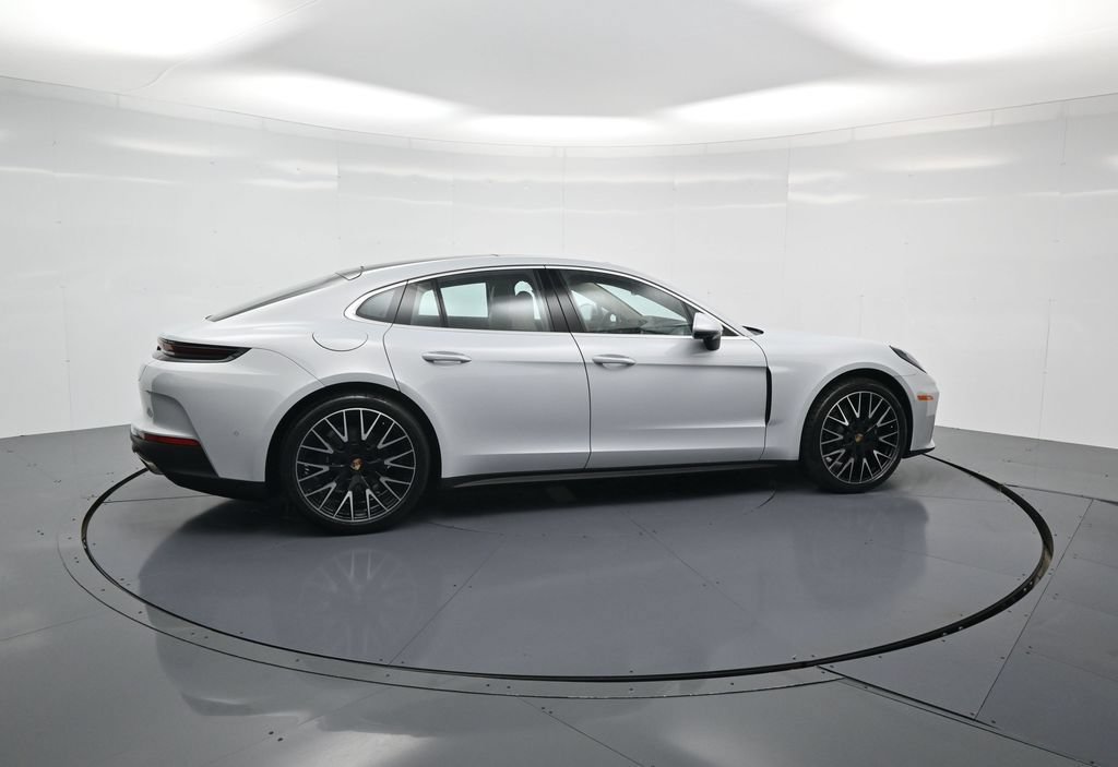 Certified 2026 Porsche Panamera image 31