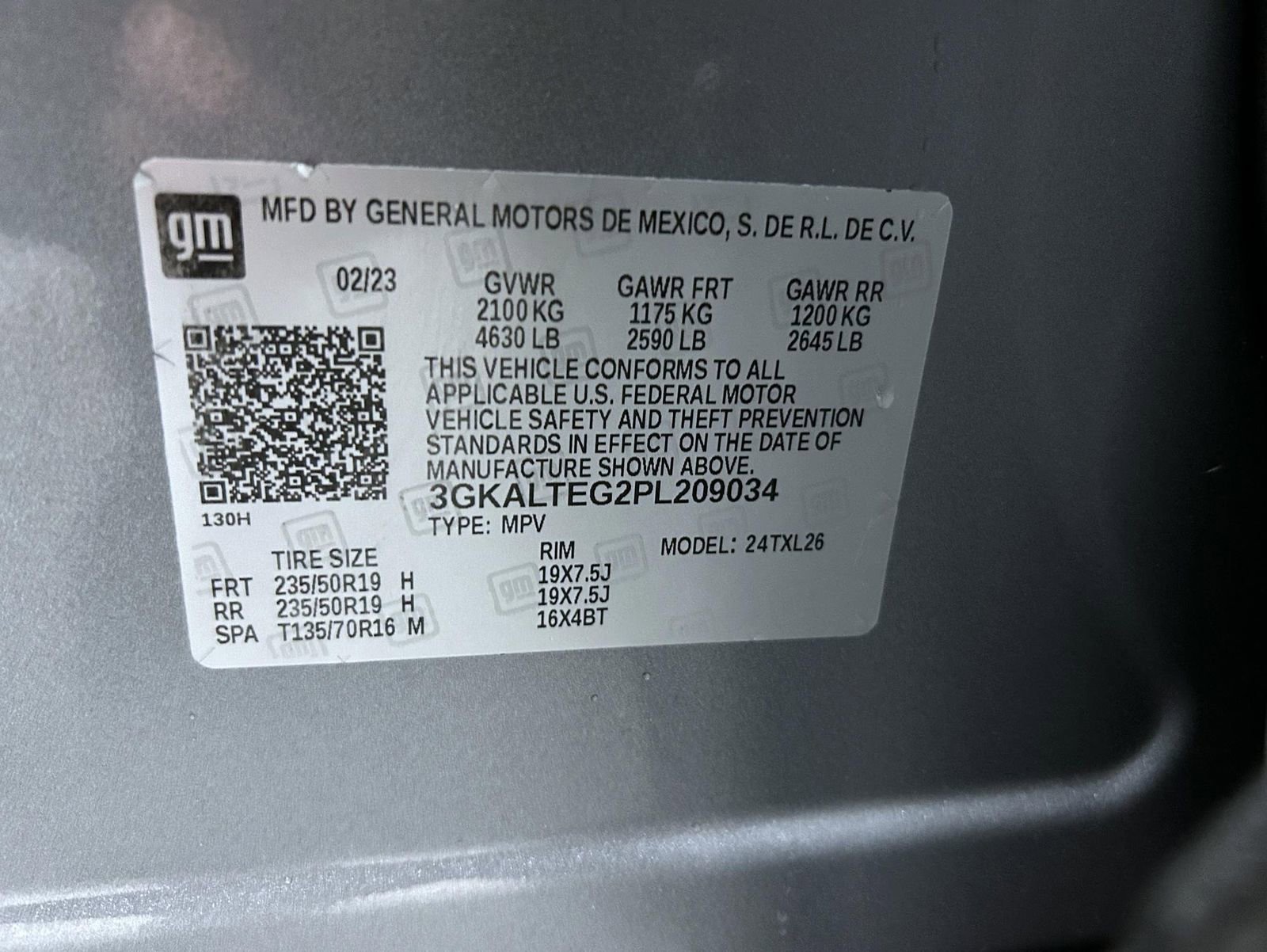 Used 2023 GMC Terrain SLE w/ Elevation Edition image 25