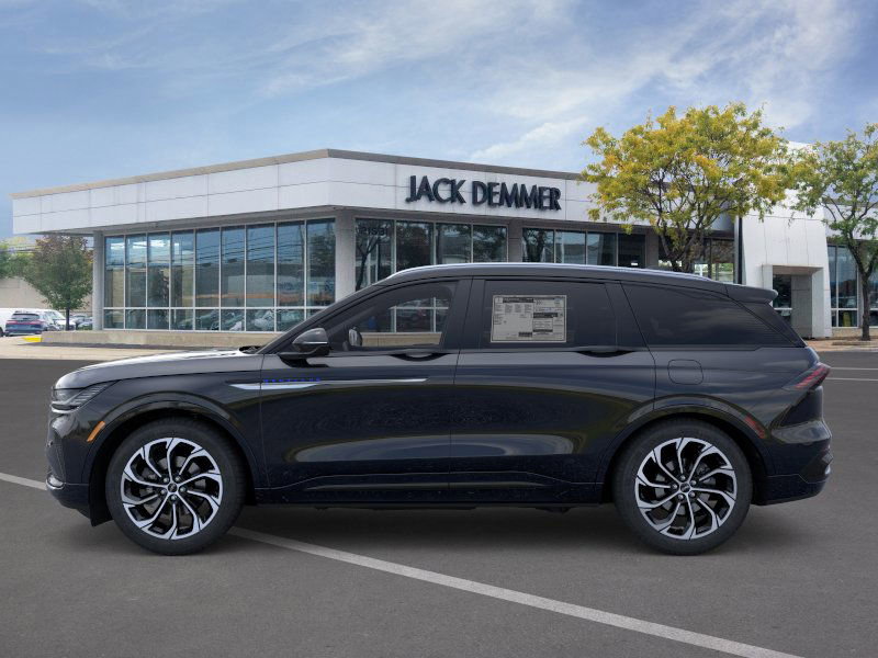 Used 2026 Lincoln Nautilus Reserve AWD/4WD image 3