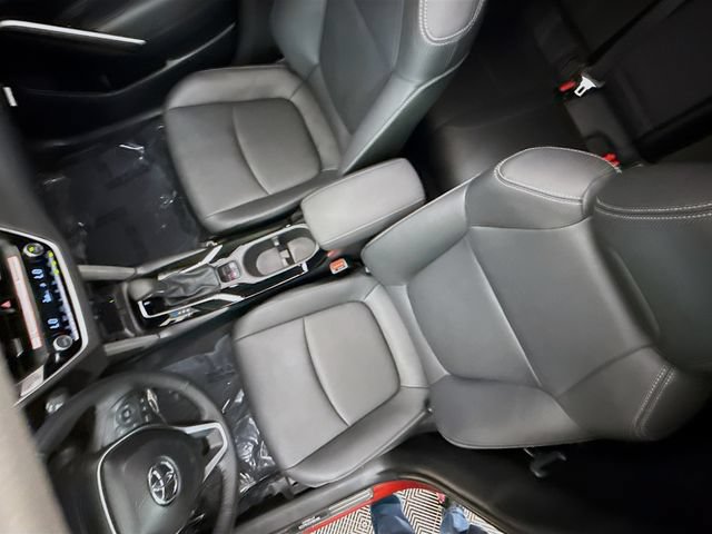 Used 2025 Toyota Corolla Cross XLE w/ Convenience Package FWD image 22